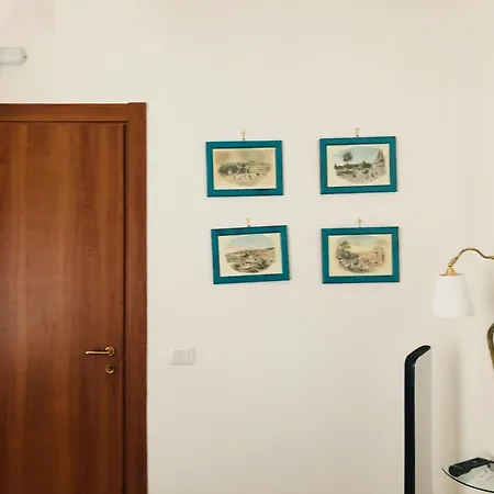 A Casa Di Claudia - Acdc * Naples