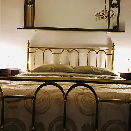 A Casa Di Claudia - Acdc *