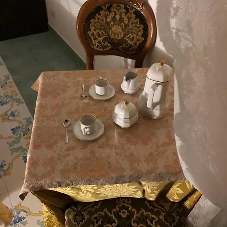 A Casa Di Claudia - Acdc نابولي